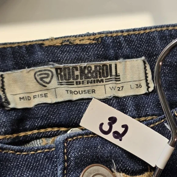 Rock & Roll Ladies Dark Wash Boot Stitch Mid Rise Trousers 27 x 36 Long Tall - Picture 9 of 9